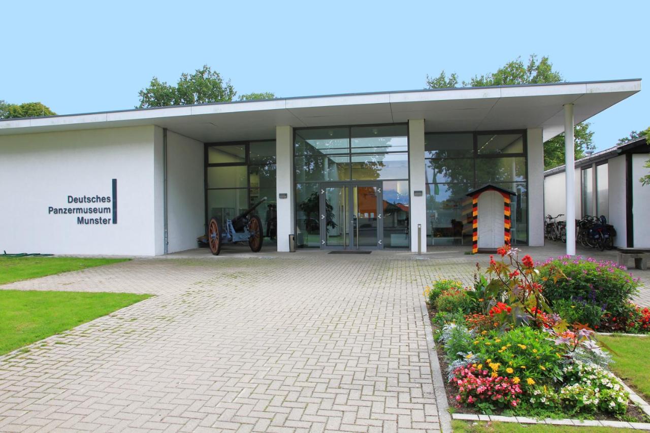 Residenzia Hotel Grenadier Munster im Heidekreis Exterior foto